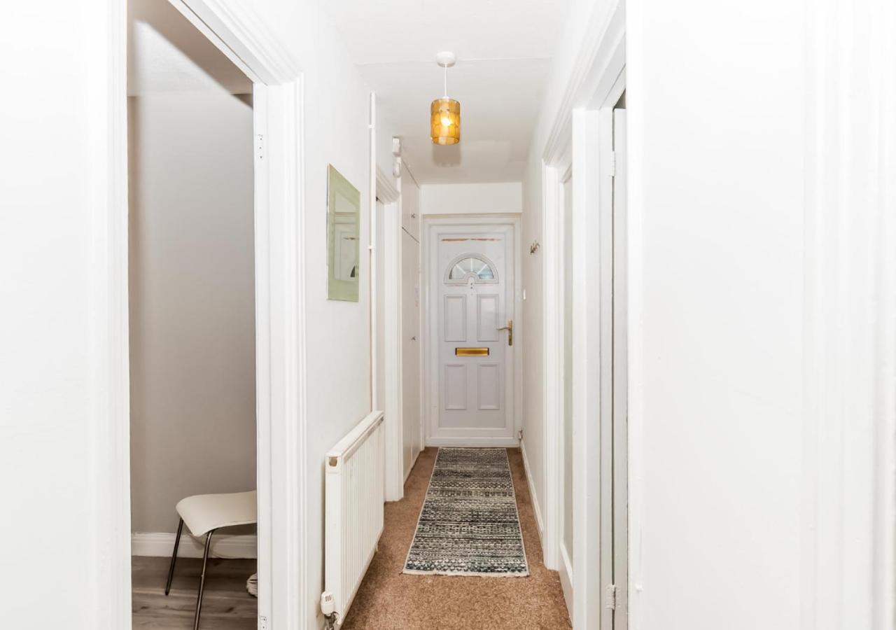 2 Bed Apartment-5 Guests - Business-Relocation-Parking - The Brighton Short Stay & Serviced Apartments Dış mekan fotoğraf