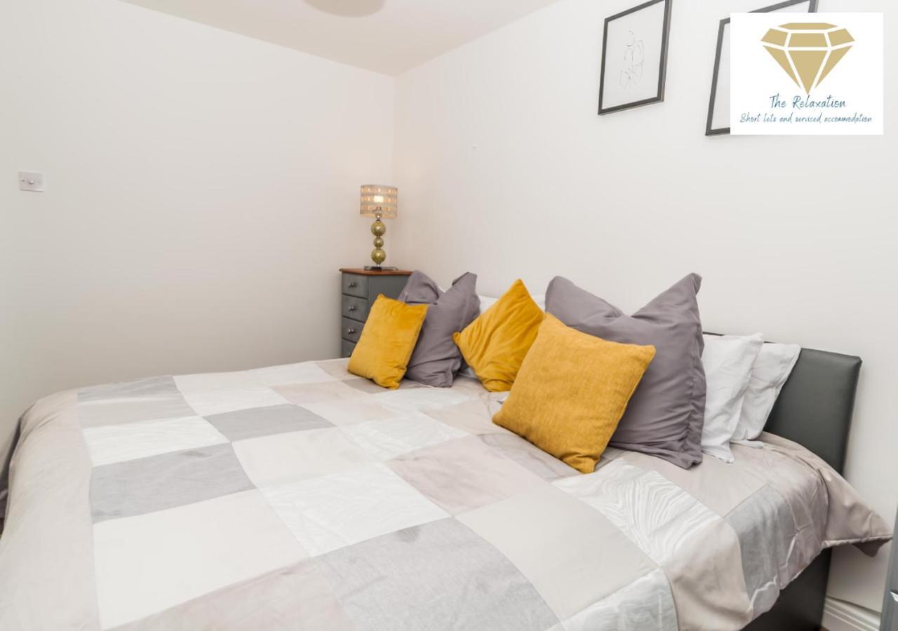2 Bed Apartment-5 Guests - Business-Relocation-Parking - The Brighton Short Stay & Serviced Apartments Dış mekan fotoğraf