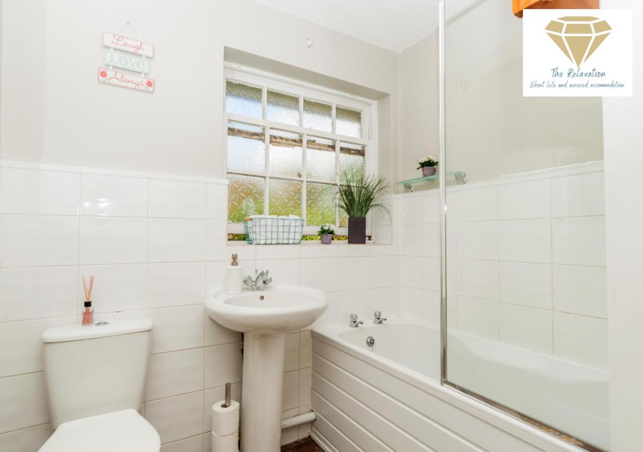 2 Bed Apartment-5 Guests - Business-Relocation-Parking - The Brighton Short Stay & Serviced Apartments Dış mekan fotoğraf
