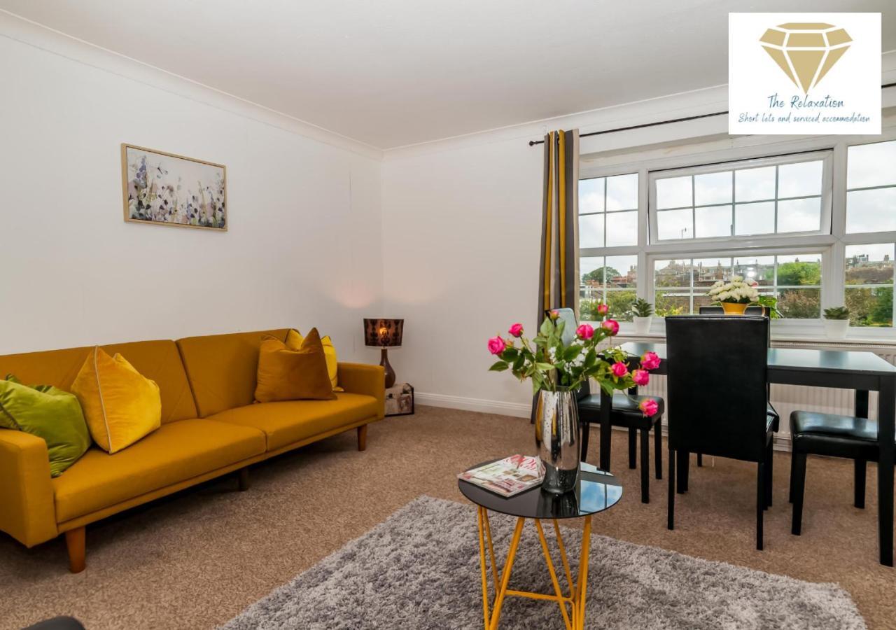 2 Bed Apartment-5 Guests - Business-Relocation-Parking - The Brighton Short Stay & Serviced Apartments Dış mekan fotoğraf